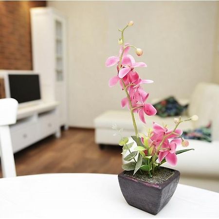 Apartment On Bulvar Mira 8 Karagandi Kültér fotó